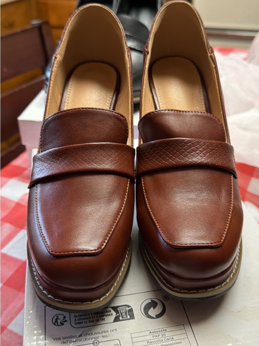 Women's Brown Leather High-Heel Loafer Pumps - Picture 3 of 4